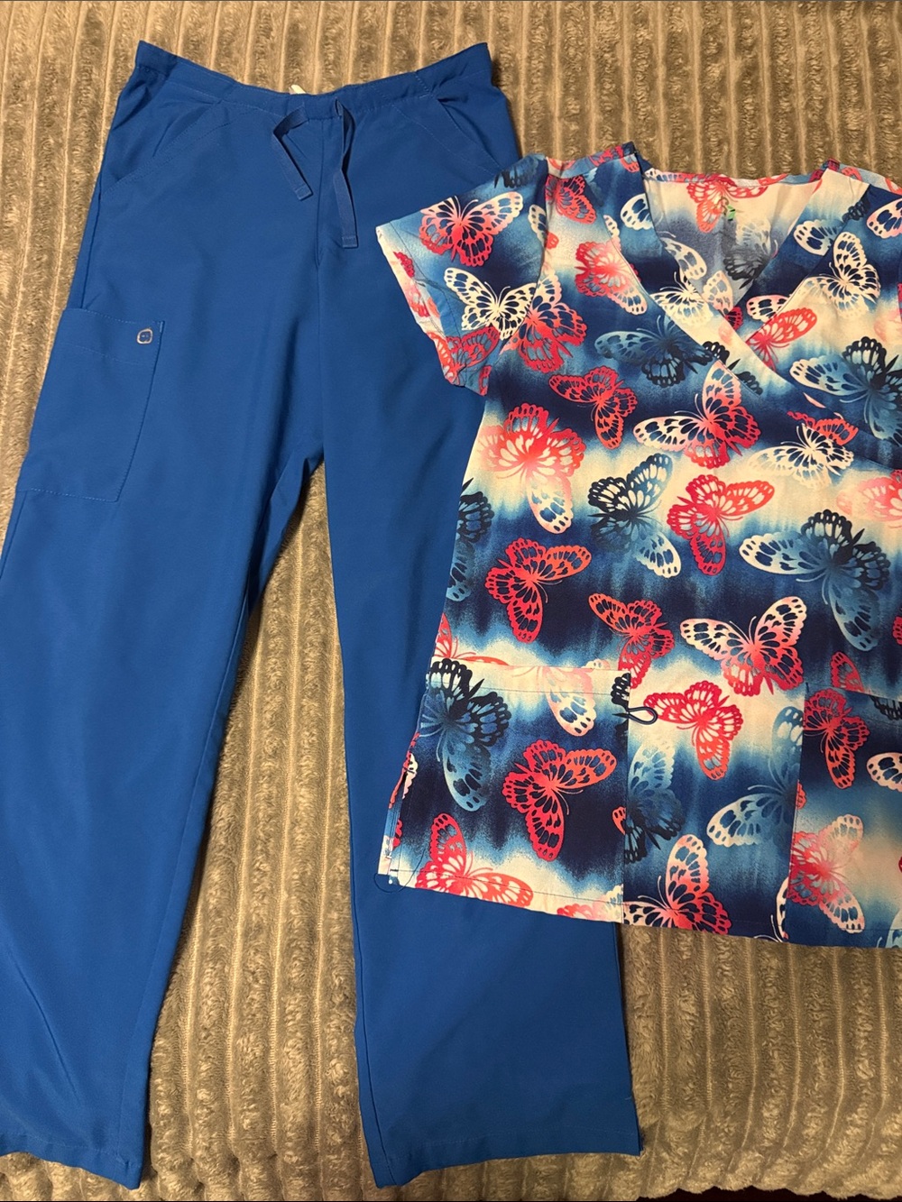 Womens Blue Butterfly Print scrub set wonder wink pants/ top GT